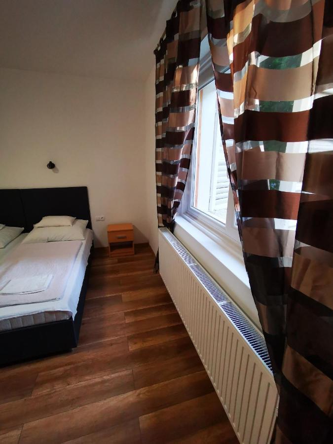 Máté apartman Gyula Exterior foto